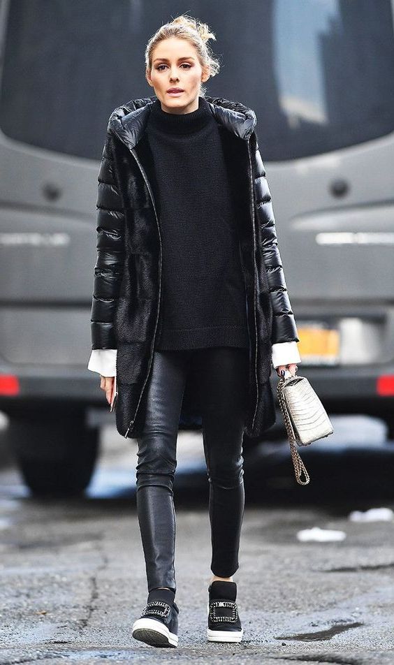 What To Wear With Black Sneakers: Breakthrough Looks 2022