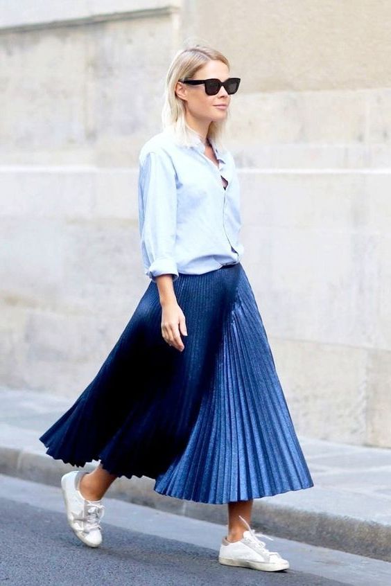 Midi Pleated Skirt And Sneakers 2023 | ShoesOutfitIdeas.com