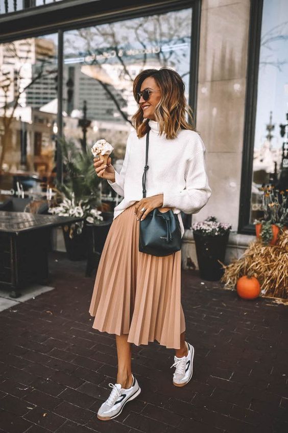 Midi Pleated Skirt And Sneakers 2023 | ShoesOutfitIdeas.com