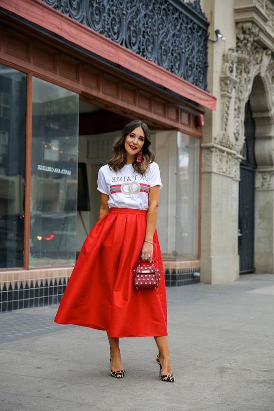 Red Skirt Outfit: Complete Guide 2022 | ShoesOutfitIdeas.com