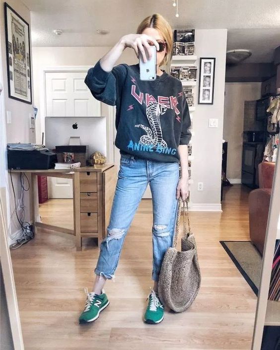 Green Sneakers Outfit: 23 Ways To Wear Them Now 2022