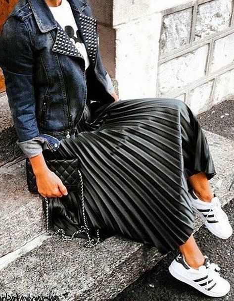 Midi Pleated Skirt And Sneakers 2023