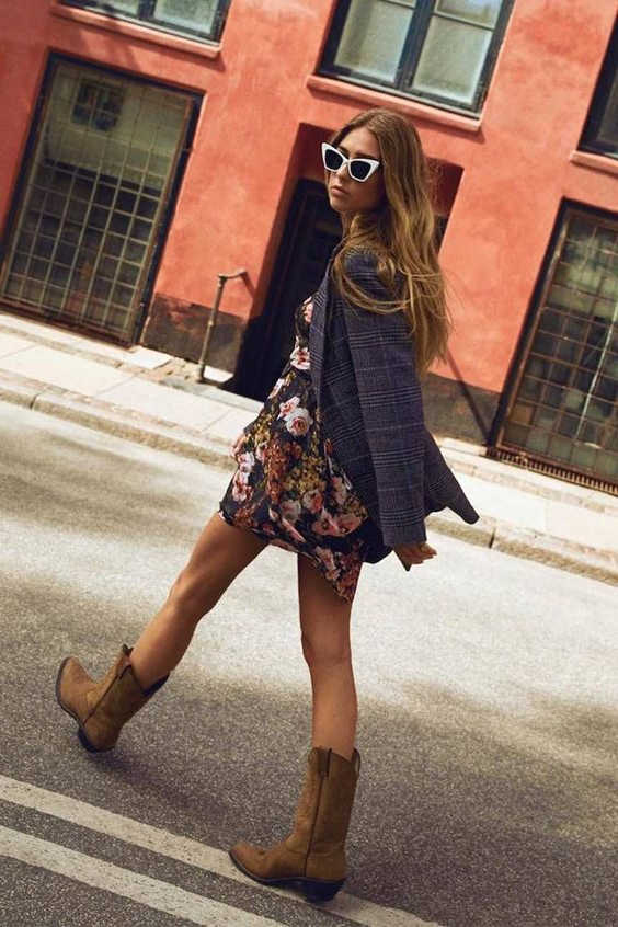 How To Wear Cowboy Boots For Women My Favorite Street Style Looks 2022