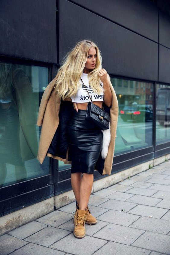 Shoes To Wear With Leather Skirt: 37 Outfit Ideas 2022