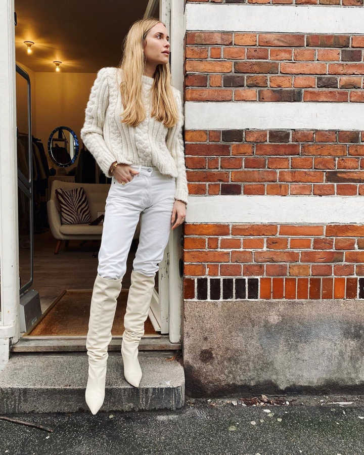 How To Tuck Pants In Boots 30+ Outfit Ideas To Wear Now 2023