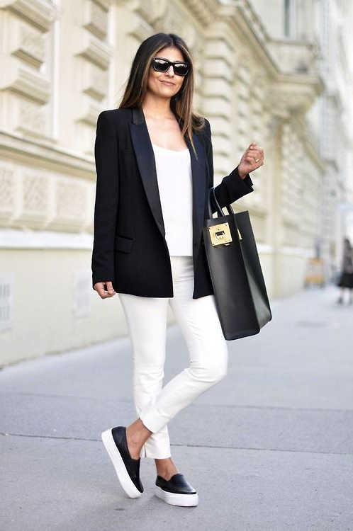 How To Wear Slip-on Shoes For Women Best Outfit Ideas To Try Now 2022