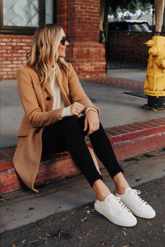 Black Jeans And White Sneakers Street Style 2023