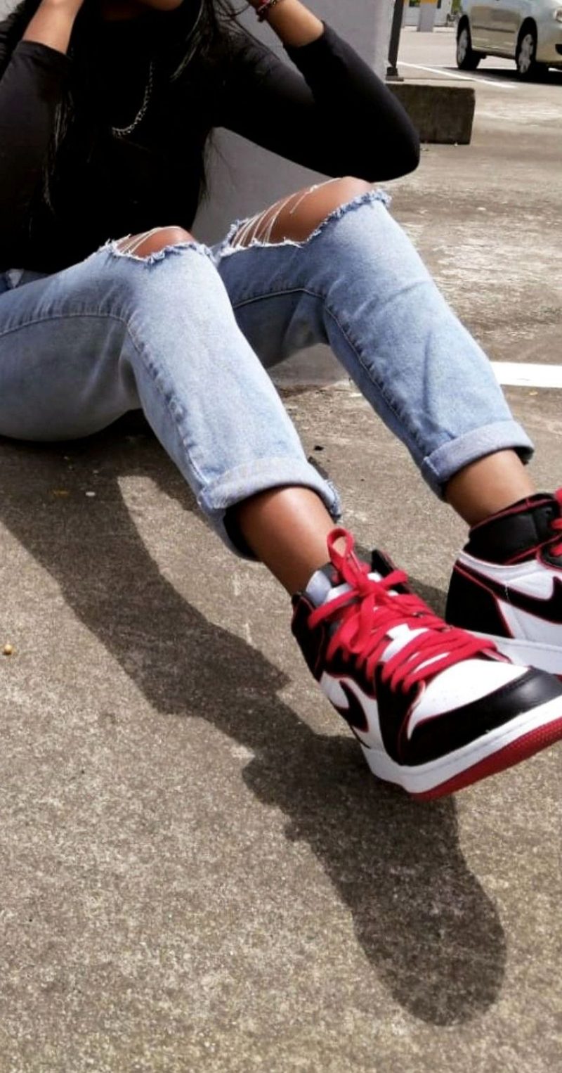 Best Sneakers For Women To Wear On The Streets 2022