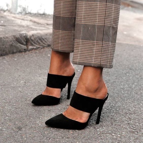 What Office Shoes For Women Are The Best To Wear 2023