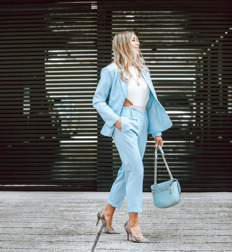 Best Shoes To Wear With Blue Outfits For Women 2023 | ShoesOutfitIdeas.com