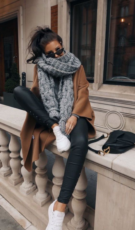 Matching Scarf With Shoes: Should You Do It 2022