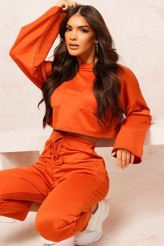 Orange Outfits For Women: Easy Ways To Do It Right 2022