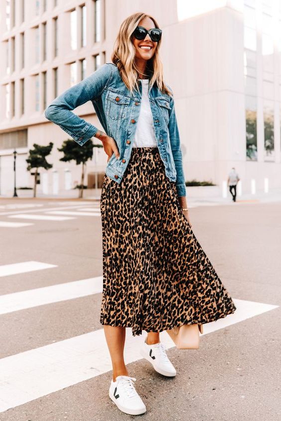 Best Shoes For Skirts To Wear In Summer 2023