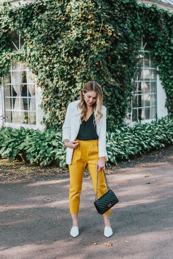 What Shoes To Wear With Yellow Outfits 2021 - ShoesOutfitIdeas.com