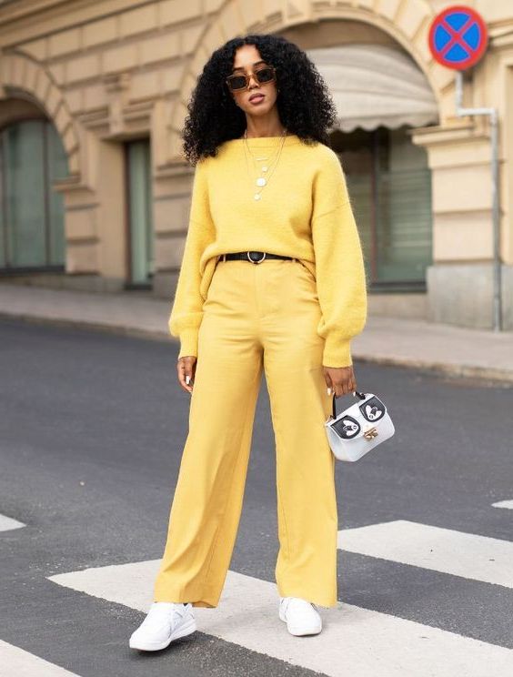 What Shoes To Wear With Yellow Outfits 2023