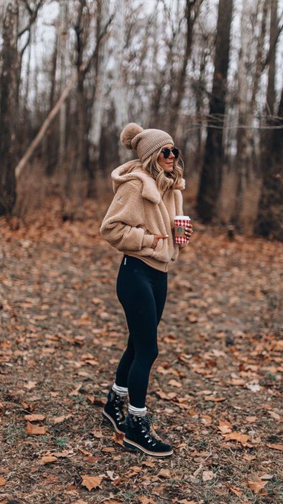 Winter Best Footwear Looks For Women 2023