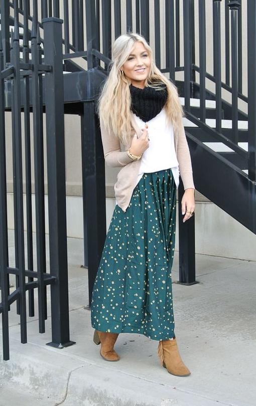 Can I Wear Ankle Boots With A Long Skirt 2022 - ShoesOutfitIdeas.com