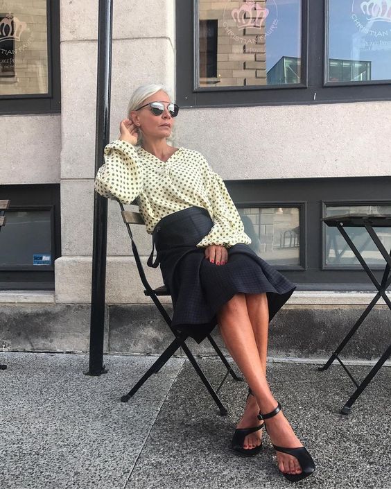 Women Over 60 Can Wear High Heels: Street Looks For Inspiration 2022