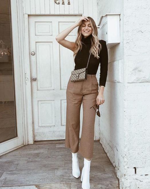 Can I Wear Ankle Boots With Capris: Best Looks To Try 2023