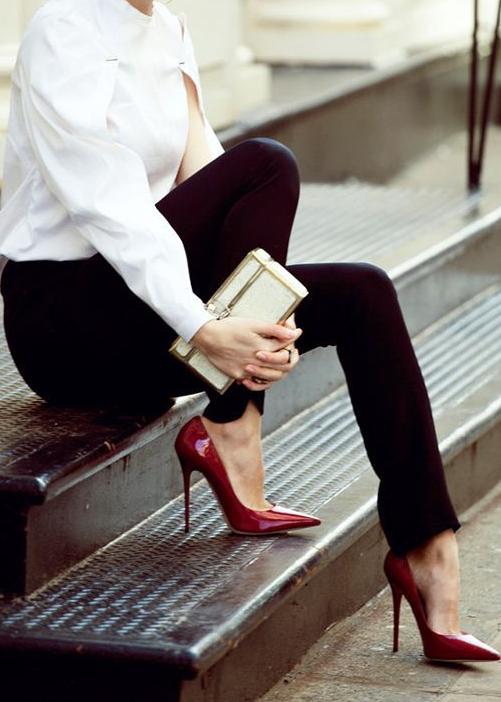 Best Colored Classic Pumps For Ladies Over 50: My Favorite Ways Wearing Them 2023
