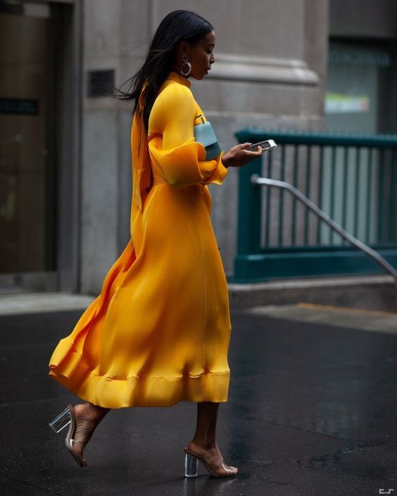 What type of shoes would you wear with a yellow dress? 2022