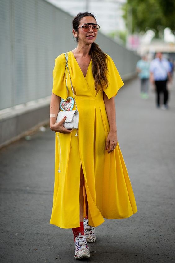 what-color-shoes-to-wear-with-yellow-dress-2023-shoesoutfitideas