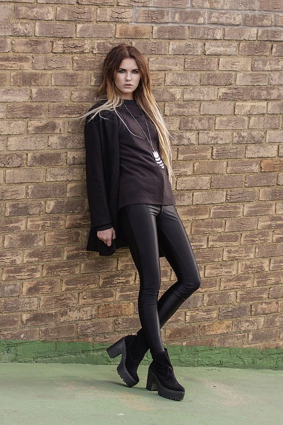 How To Wear Ankle Boots With Leggings 2023