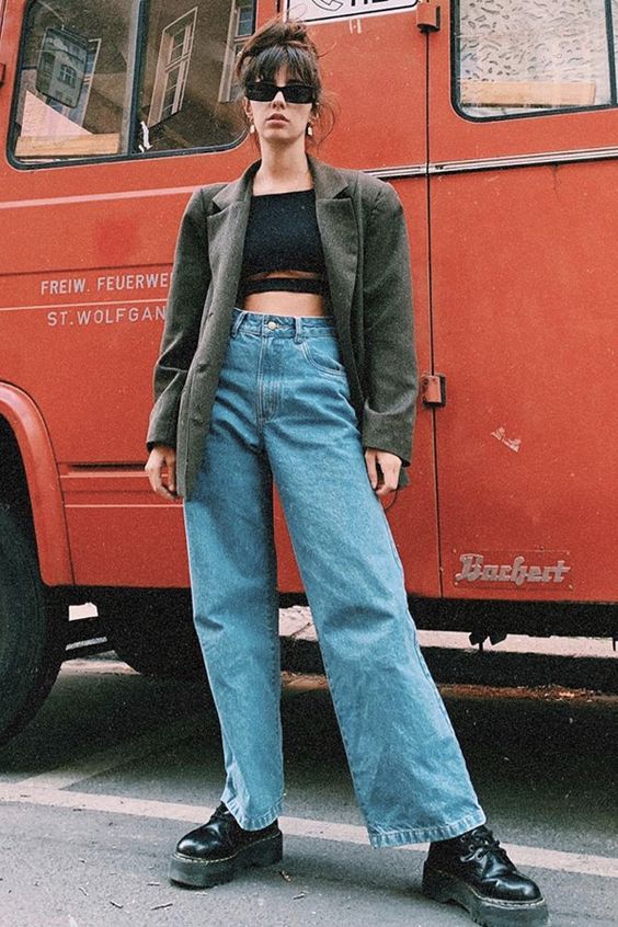 How To Wear Biker Boots And Mom Jeans: Inspiring Street Looks 2023 ...