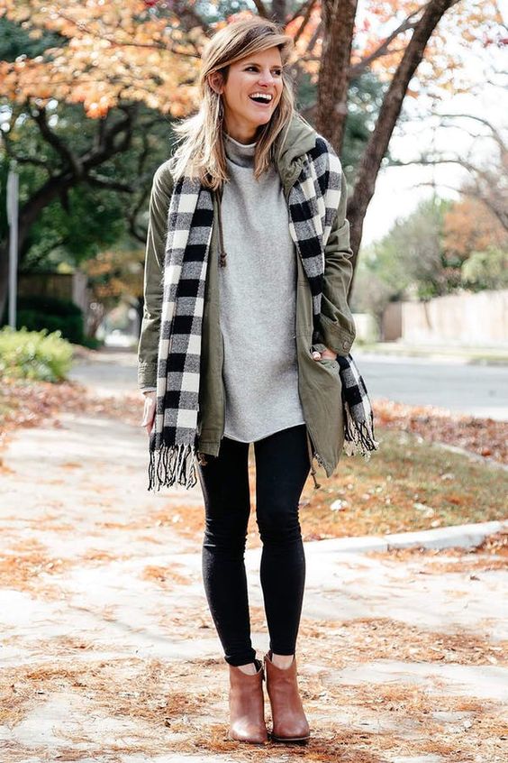 Can I Wear Boots With Leggings: A Timeless Guide 2023