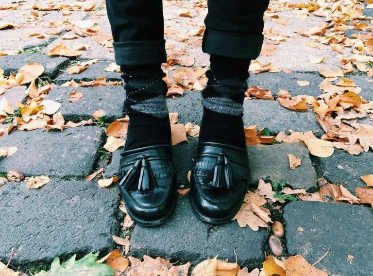 Can I Wear Tights With Loafers My Favorite Guide 2023