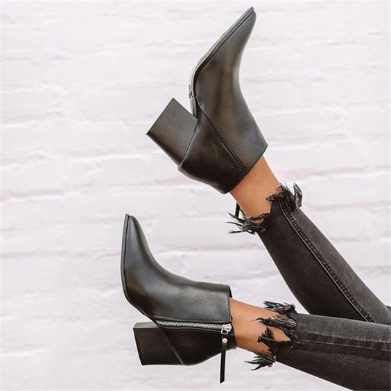 Can I Wear High Heel Ankle Boots With Zip 2023