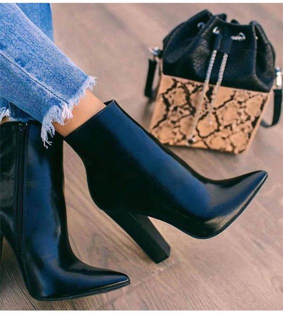 Can I Wear High Heel Ankle Boots With Zip 2023