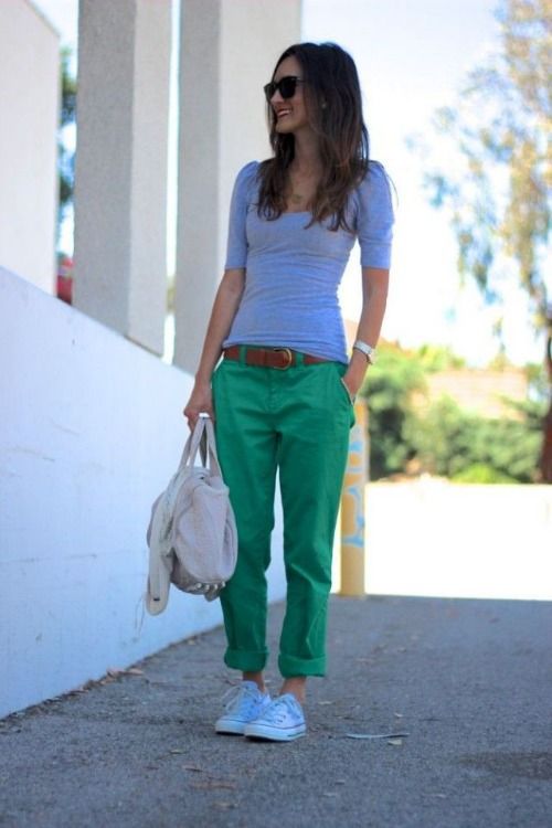 Can I Wear Sneakers With Chinos: Easy Combinations For Women 2022