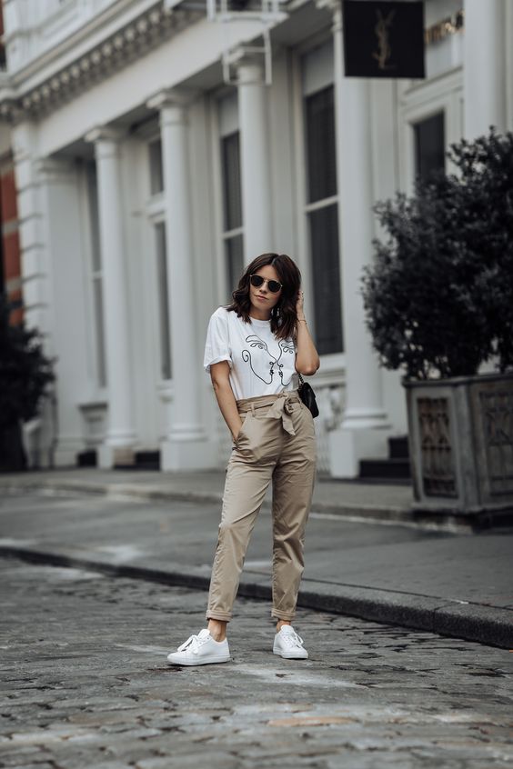 Can I Wear Sneakers With Chinos: Easy Combinations For Women 2023