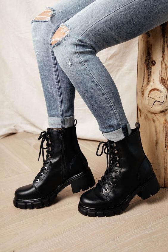 Can I Wear Lace Up Half Boots With Jeans 2023