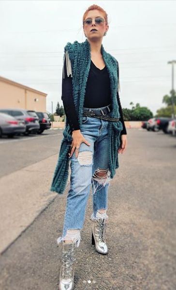 How To Style Boots With Fur 2023