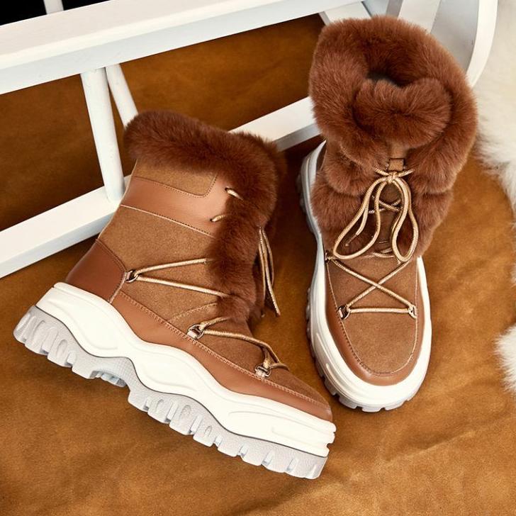 How To Style Boots With Fur 2023