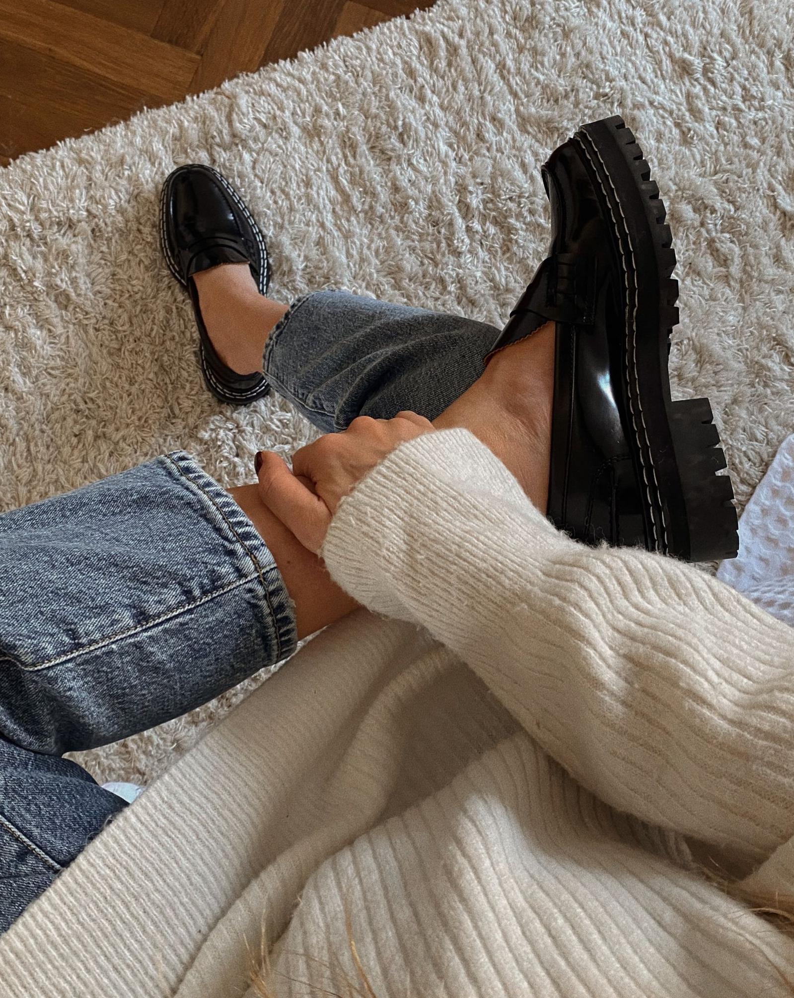 How To Wear Chunky Loafers 2023 | ShoesOutfitIdeas.com