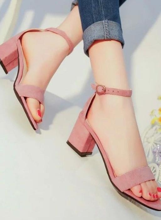 How To Wear Pink Heeled Sandals 2023