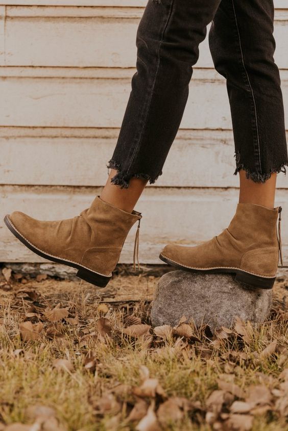 How To Wear Tan Flat Ankle Boots 2023