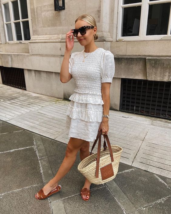 What Shoe Color Goes Best With A White Dress? 2023 | ShoesOutfitIdeas.com