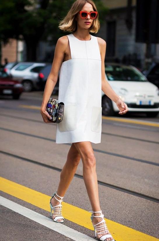 How To Wear White Heeled Sandals 2023