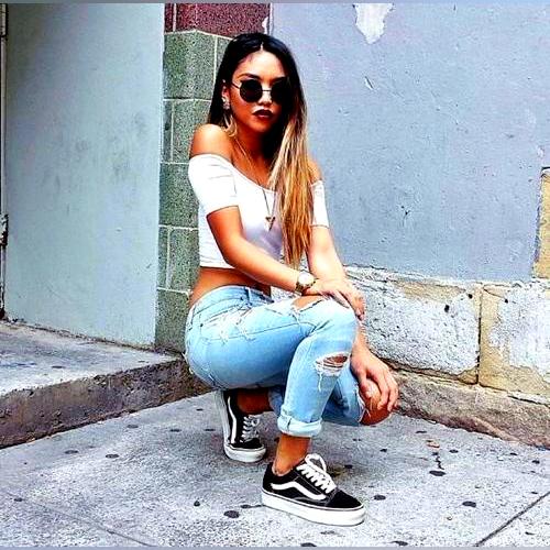 How To Wear Vans Sneakers In Spring: Best Outfit Ideas For Ladies 2023