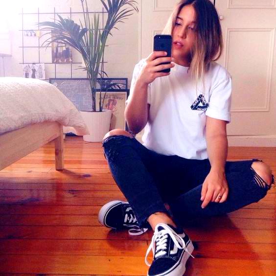 How To Wear Vans Sneakers In Spring: Best Outfit Ideas For Ladies 2023