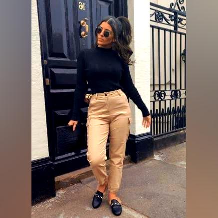 What Shoes To Wear With Khaki Joggers: Easy Street Style Looks For Women 2023