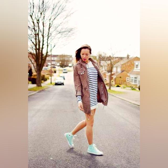 Awesome Outfits With Pastel Color Sneakers 2022