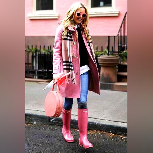 Women Wearing Pastel Color Boots: Best Looks To Invest In 2023