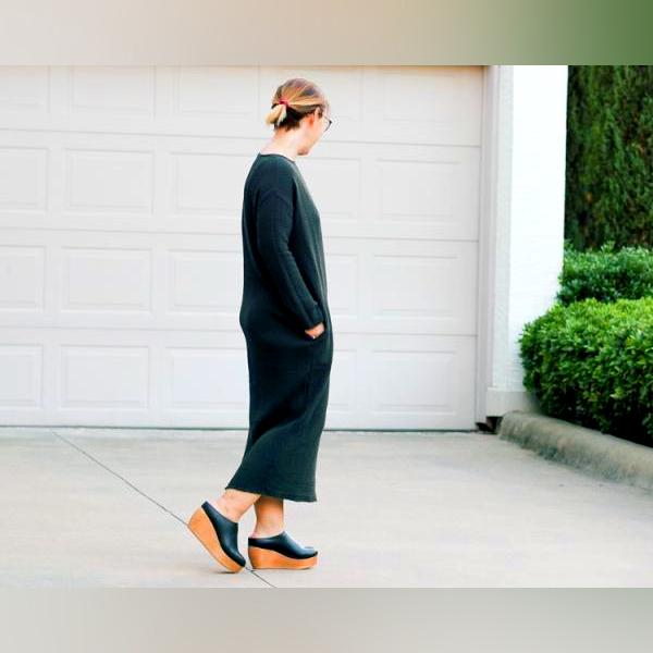 Fashionable Outfits With Clogs 2023