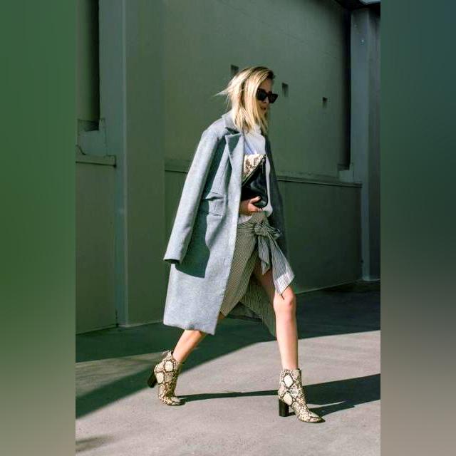 How To Wear Snake Print Boots: Street Style Ideas To Invest In 2023