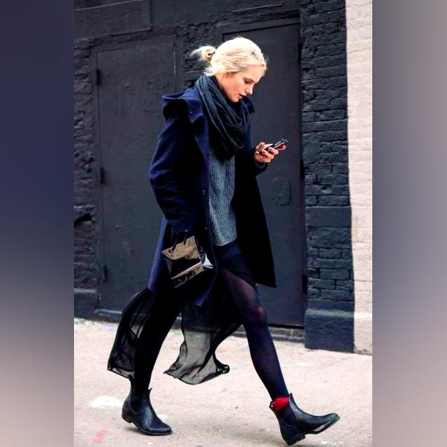 Chelsea Boots For Women: How To Upgrade Your Style 2023